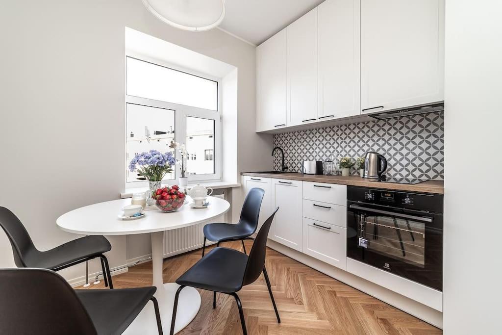 Exclusive In Center Free Parking Huoneisto Tallinna